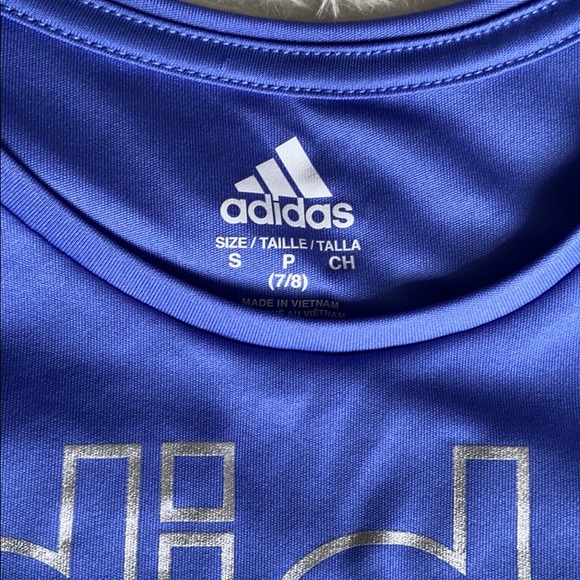 Girls adidas shirt - Picture 3 of 3